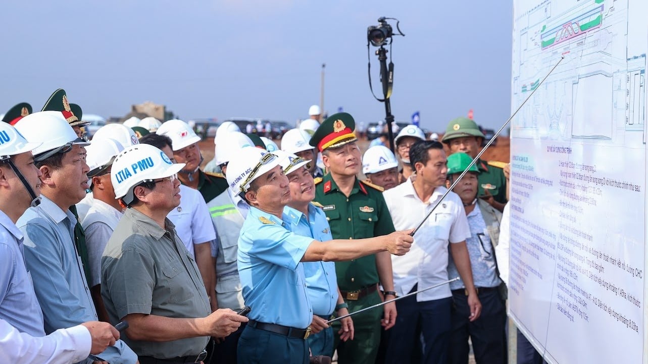 Thủ tướng: 'Khánh thành sân bay Long Thành vào ngày 19/12/2025' - Ảnh 1 Thủ tướng: 'Khánh thành sân bay Long Thành vào ngày 19/12/2025' - Ảnh 1