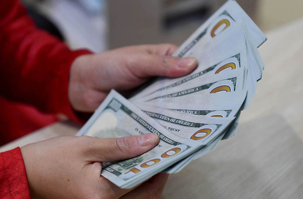 Giá USD ngân hàng lên mức cao mới - Ảnh 1 Giá USD ngân hàng lên mức cao mới - Ảnh 1