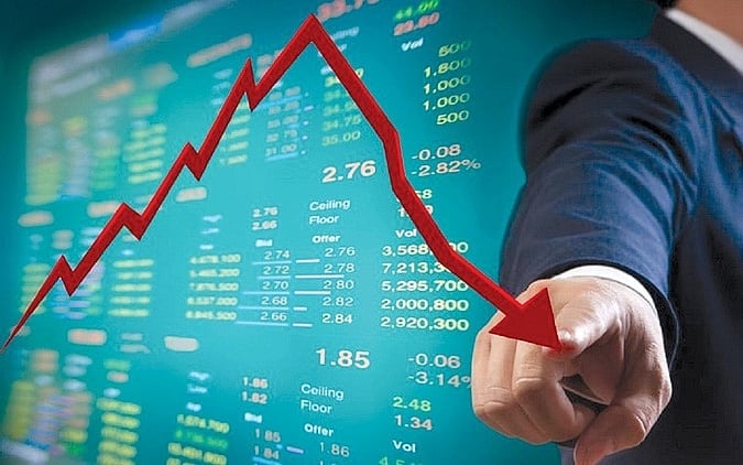 VN-Index lùi từ đỉnh lịch sử xuống 1.630 điểm. VN-Index lùi từ đỉnh lịch sử xuống 1.630 điểm.