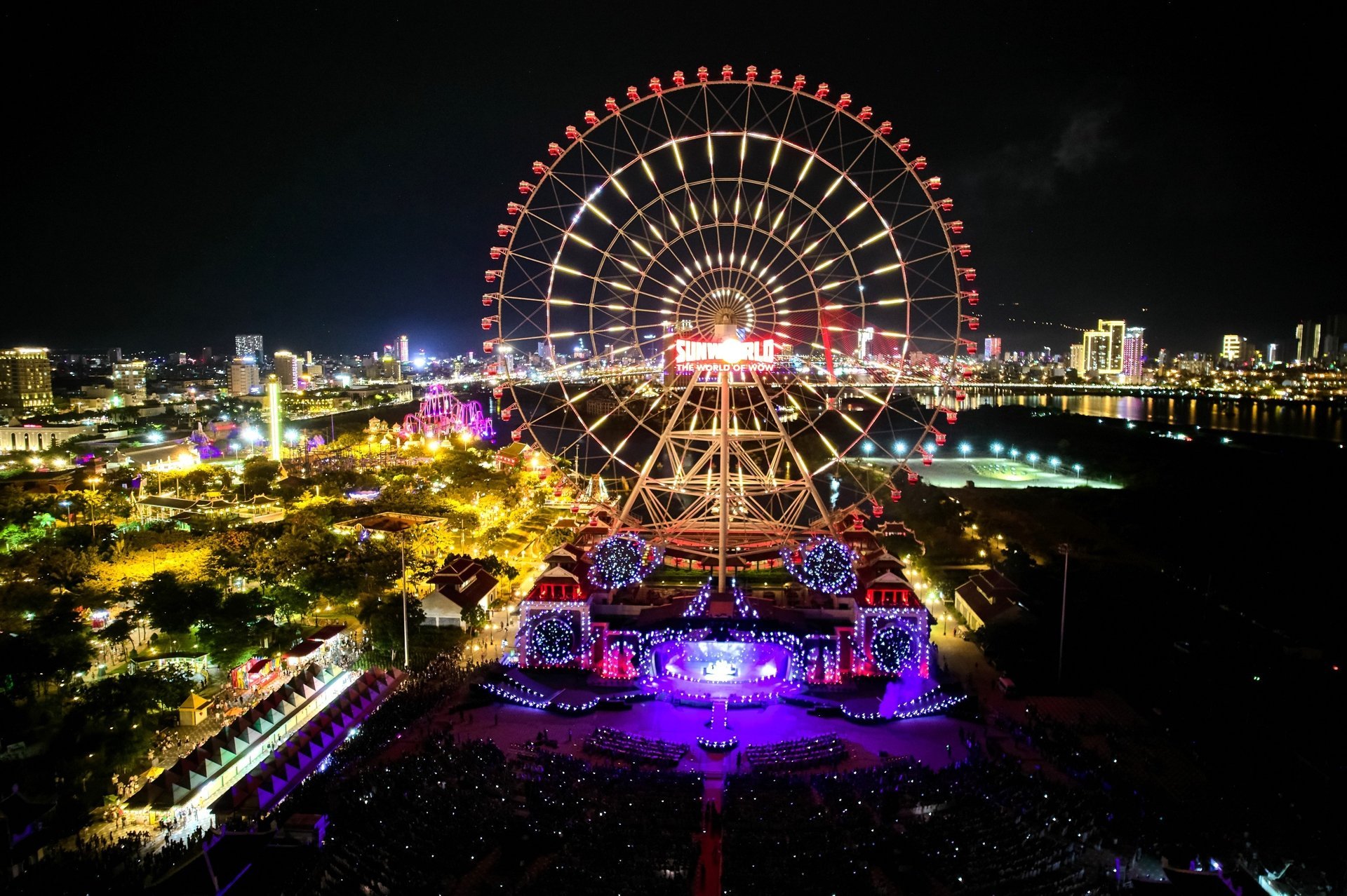 Da Nang Downtown sẽ khởi công vào ngày 19/8. Da Nang Downtown sẽ khởi công vào ngày 19/8.