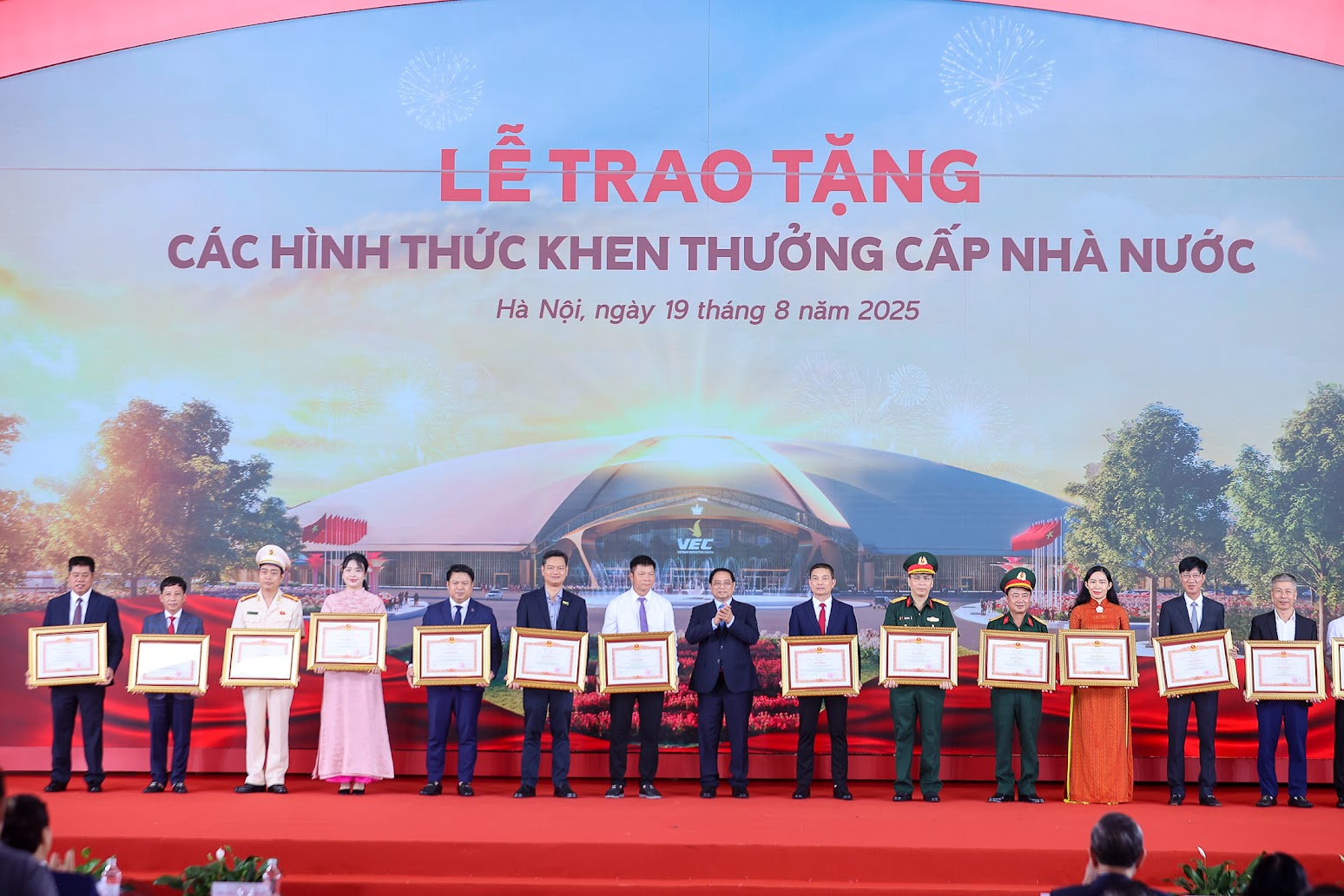 TỔNG THUẬT: Lễ khởi công, khánh thành 250 công trình tiêu biểu trên cả nước chào mừng Cách mạng tháng Tám và Quốc khánh 2/9 - Ảnh 13 TỔNG THUẬT: Lễ khởi công, khánh thành 250 công trình tiêu biểu trên cả nước chào mừng Cách mạng tháng Tám và Quốc khánh 2/9 - Ảnh 13