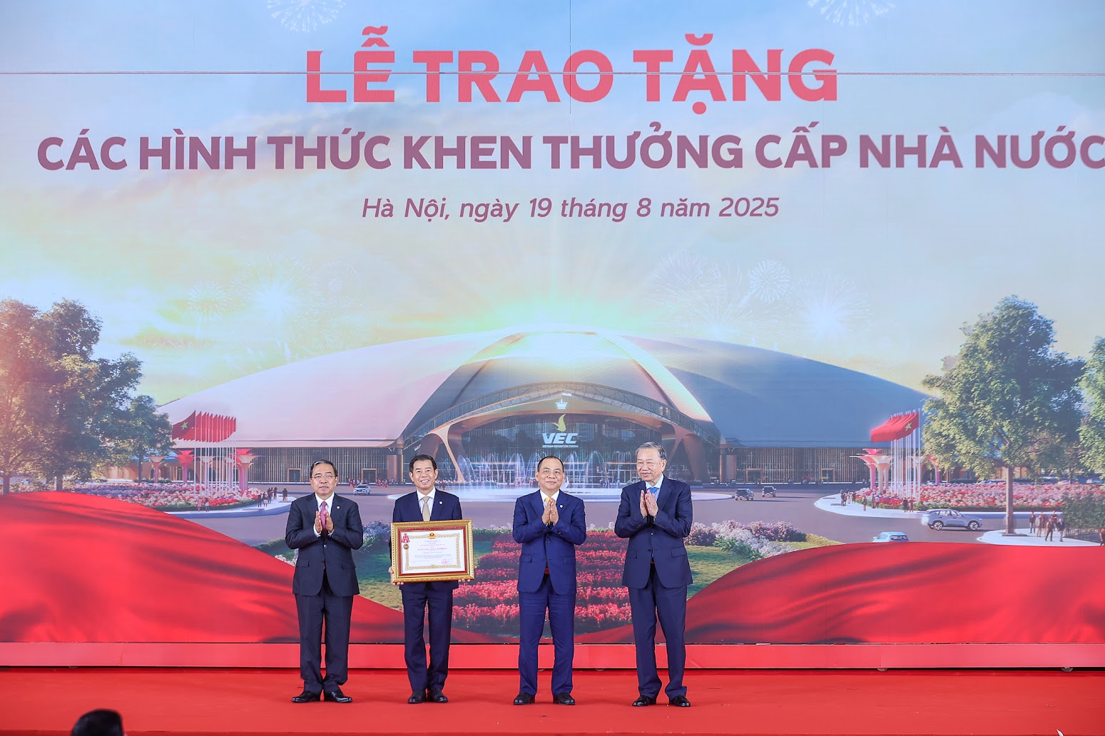 TỔNG THUẬT: Lễ khởi công, khánh thành 250 công trình tiêu biểu trên cả nước chào mừng Cách mạng tháng Tám và Quốc khánh 2/9 - Ảnh 12 TỔNG THUẬT: Lễ khởi công, khánh thành 250 công trình tiêu biểu trên cả nước chào mừng Cách mạng tháng Tám và Quốc khánh 2/9 - Ảnh 12
