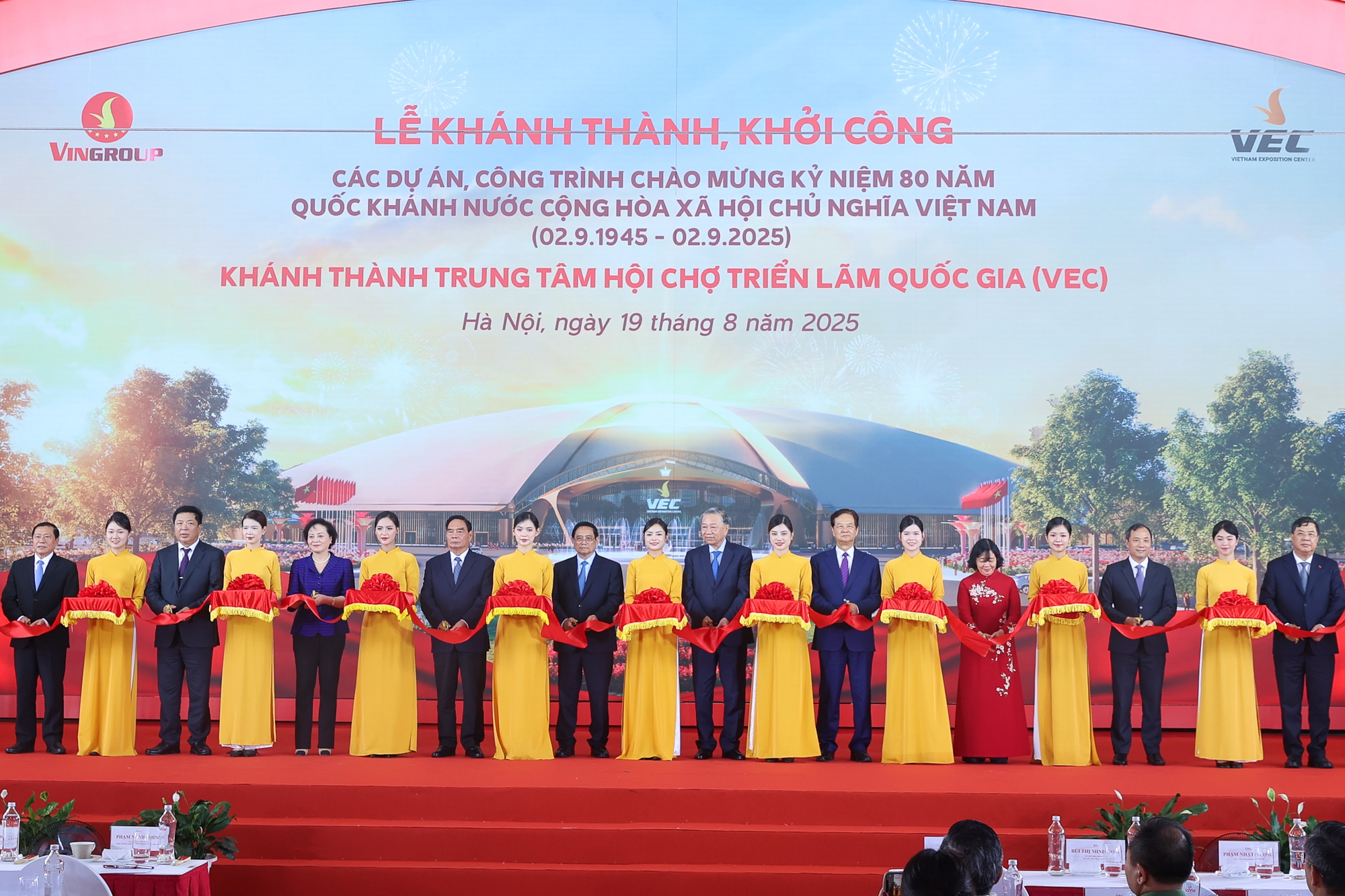 TỔNG THUẬT: Lễ khởi công, khánh thành 250 công trình tiêu biểu trên cả nước chào mừng Cách mạng tháng Tám và Quốc khánh 2/9 - Ảnh 1 TỔNG THUẬT: Lễ khởi công, khánh thành 250 công trình tiêu biểu trên cả nước chào mừng Cách mạng tháng Tám và Quốc khánh 2/9 - Ảnh 1