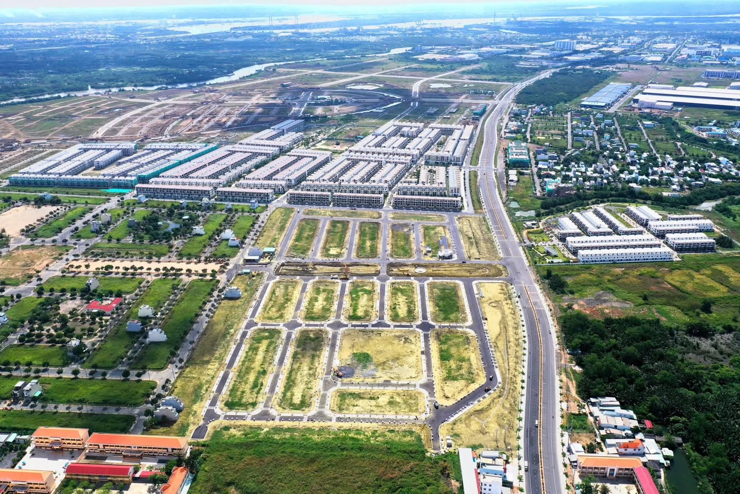 Đề xuất cho thu hồi đất trước khi duyệt phương án bồi thường: ‘Dao sắc chớ để đứt tay’ - Ảnh 2 Đề xuất cho thu hồi đất trước khi duyệt phương án bồi thường: ‘Dao sắc chớ để đứt tay’ - Ảnh 2