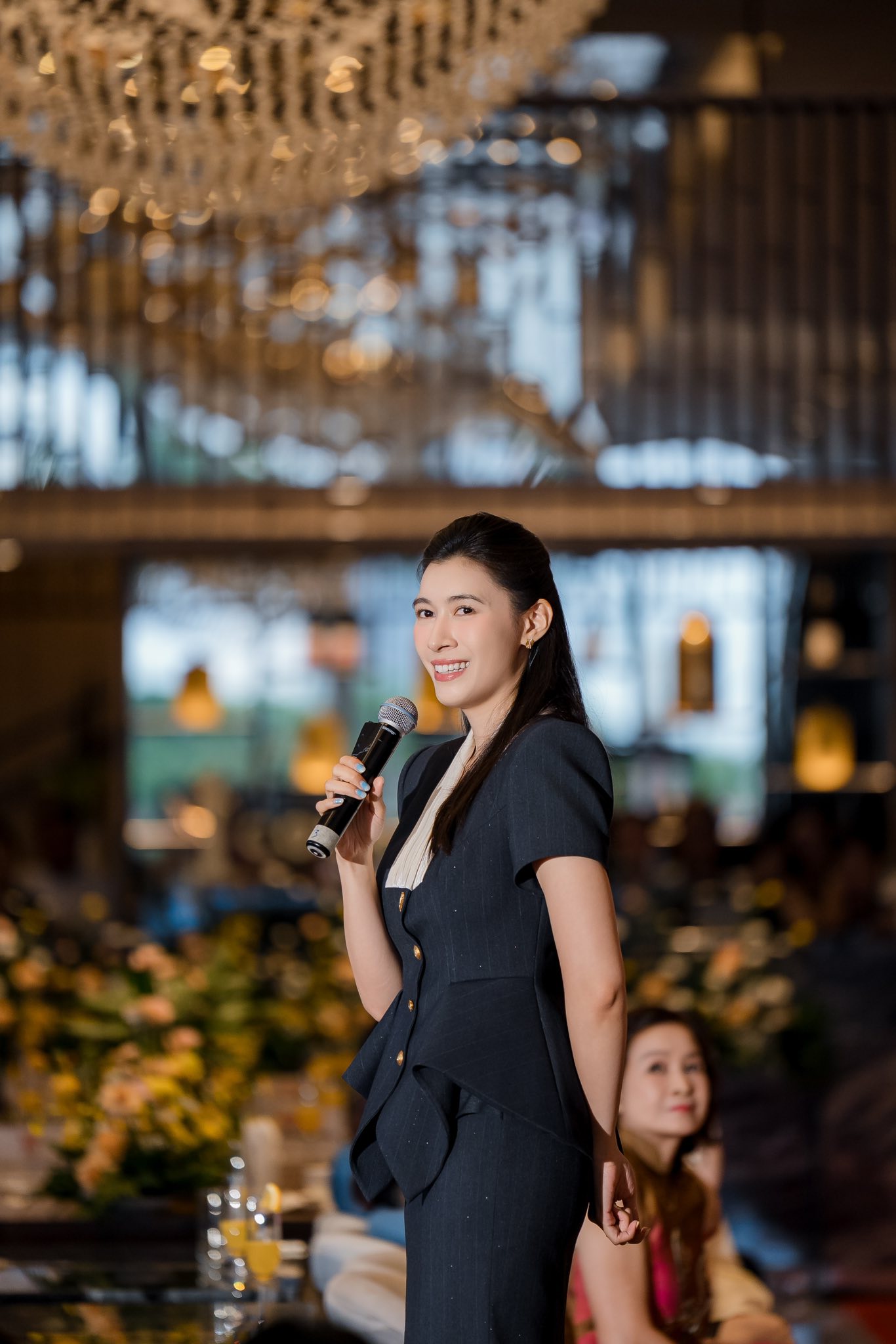 CEO Alphanam: Từ '2 điểm của bố' và hành trình xây thang điểm riêng trong sự nghiệp - Ảnh 2 CEO Alphanam: Từ '2 điểm của bố' và hành trình xây thang điểm riêng trong sự nghiệp - Ảnh 2