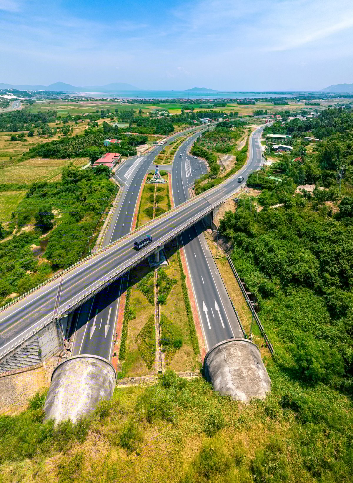 Khải sát cao tốc Vân Phong - Nha Trang trước ngày thông xe toàn tuyến - Ảnh 17 Khải sát cao tốc Vân Phong - Nha Trang trước ngày thông xe toàn tuyến - Ảnh 17