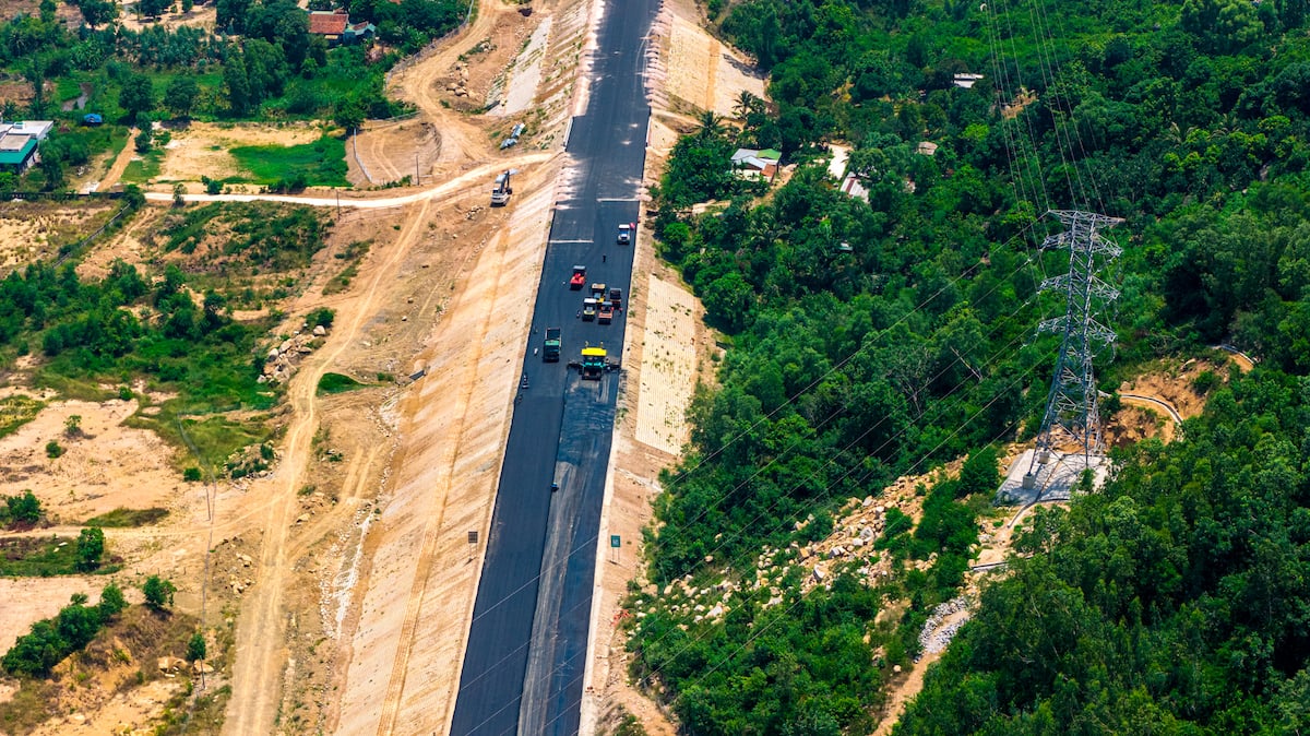 Khải sát cao tốc Vân Phong - Nha Trang trước ngày thông xe toàn tuyến - Ảnh 1 Khải sát cao tốc Vân Phong - Nha Trang trước ngày thông xe toàn tuyến - Ảnh 1