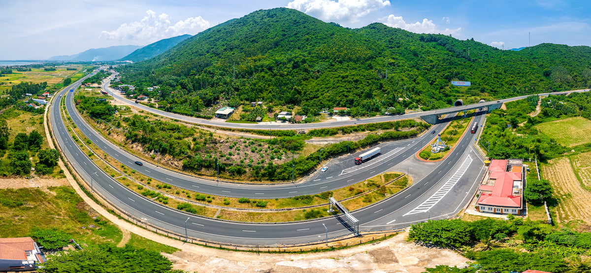 Khải sát cao tốc Vân Phong - Nha Trang trước ngày thông xe toàn tuyến - Ảnh 5 Khải sát cao tốc Vân Phong - Nha Trang trước ngày thông xe toàn tuyến - Ảnh 5