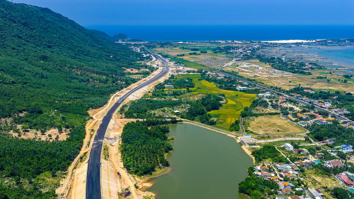 Khải sát cao tốc Vân Phong - Nha Trang trước ngày thông xe toàn tuyến - Ảnh 10 Khải sát cao tốc Vân Phong - Nha Trang trước ngày thông xe toàn tuyến - Ảnh 10