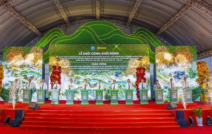 Đà Nẵng cùng Sun Group khởi động khu thương mại tự do đầu tiên tại chân núi Bà Nà Đà Nẵng cùng Sun Group khởi động khu thương mại tự do đầu tiên tại chân núi Bà Nà
