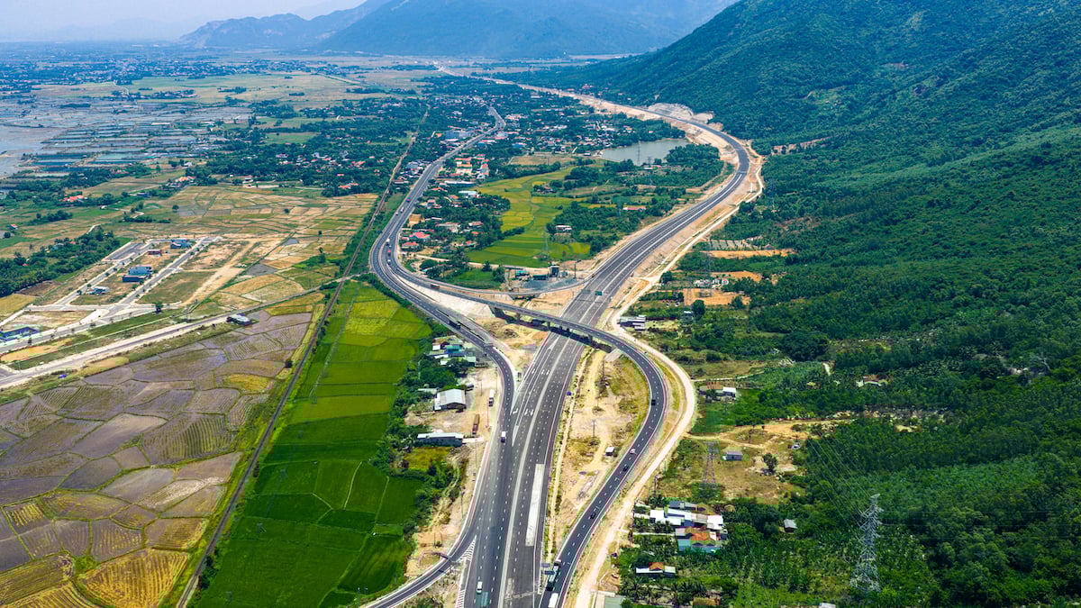 Khải sát cao tốc Vân Phong - Nha Trang trước ngày thông xe toàn tuyến - Ảnh 9 Khải sát cao tốc Vân Phong - Nha Trang trước ngày thông xe toàn tuyến - Ảnh 9