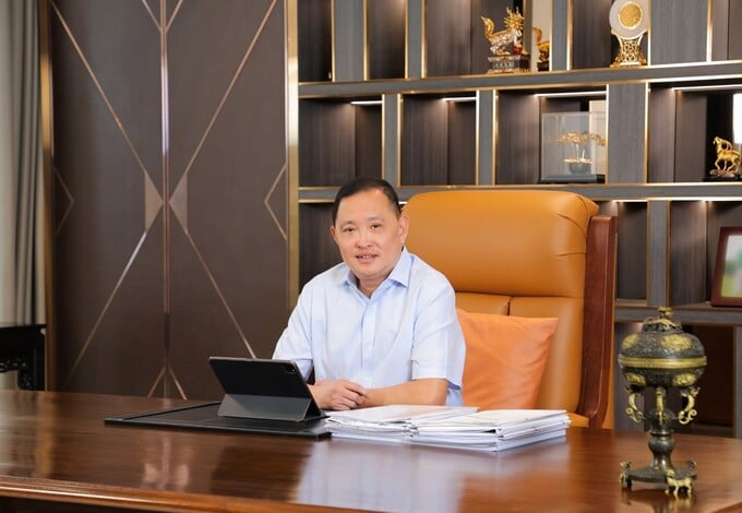 Ông Nguyễn Văn Đạt, Chủ tịch HĐQT Phát Đạt muốn bán đến 88 triệu cổ phiếu PDR. Ông Nguyễn Văn Đạt, Chủ tịch HĐQT Phát Đạt muốn bán đến 88 triệu cổ phiếu PDR.