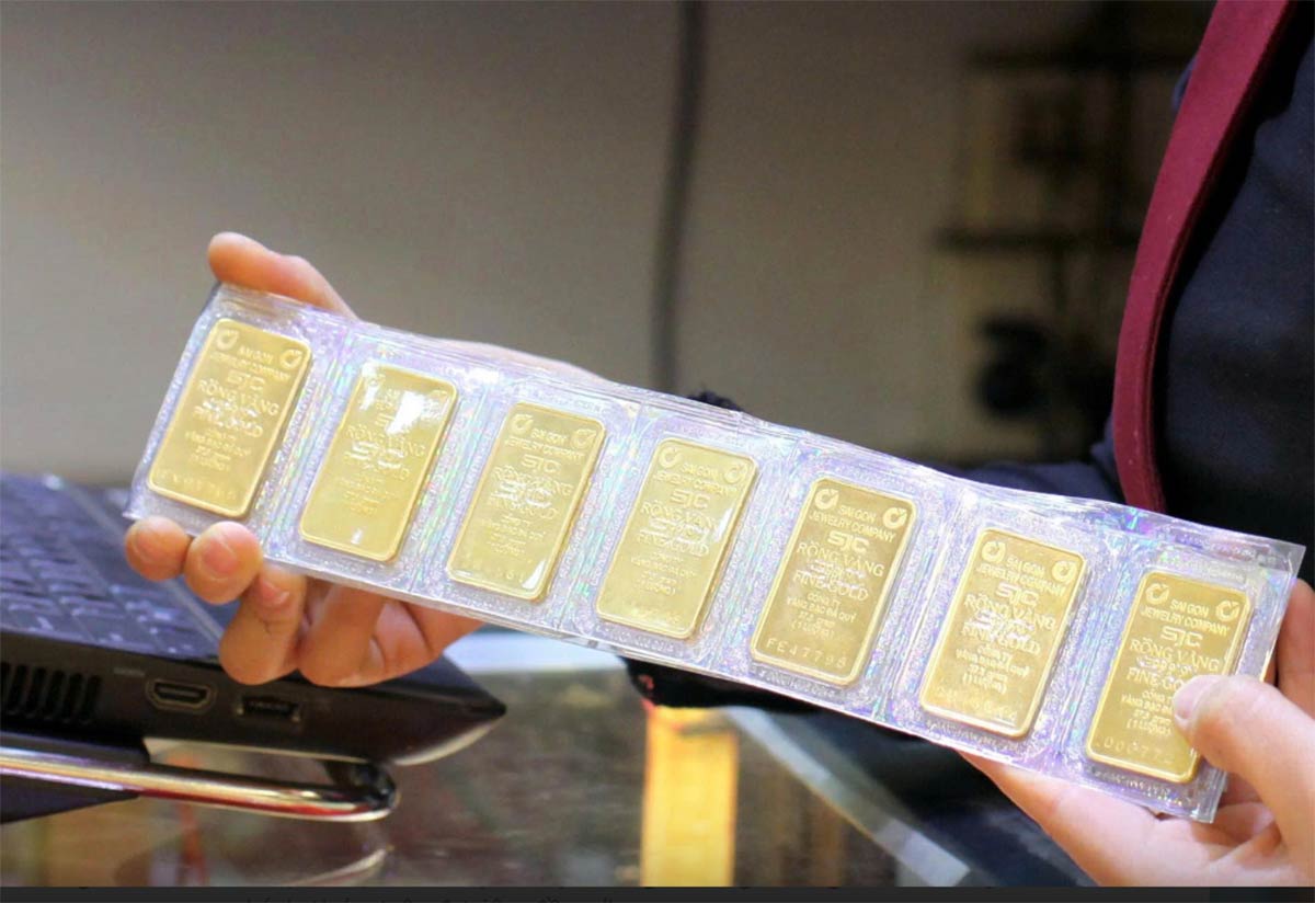 Giá vàng trên 'chợ mạng' bị đẩy chênh cao, cẩn thận tránh rủi ro - Ảnh 1 Giá vàng trên 'chợ mạng' bị đẩy chênh cao, cẩn thận tránh rủi ro - Ảnh 1