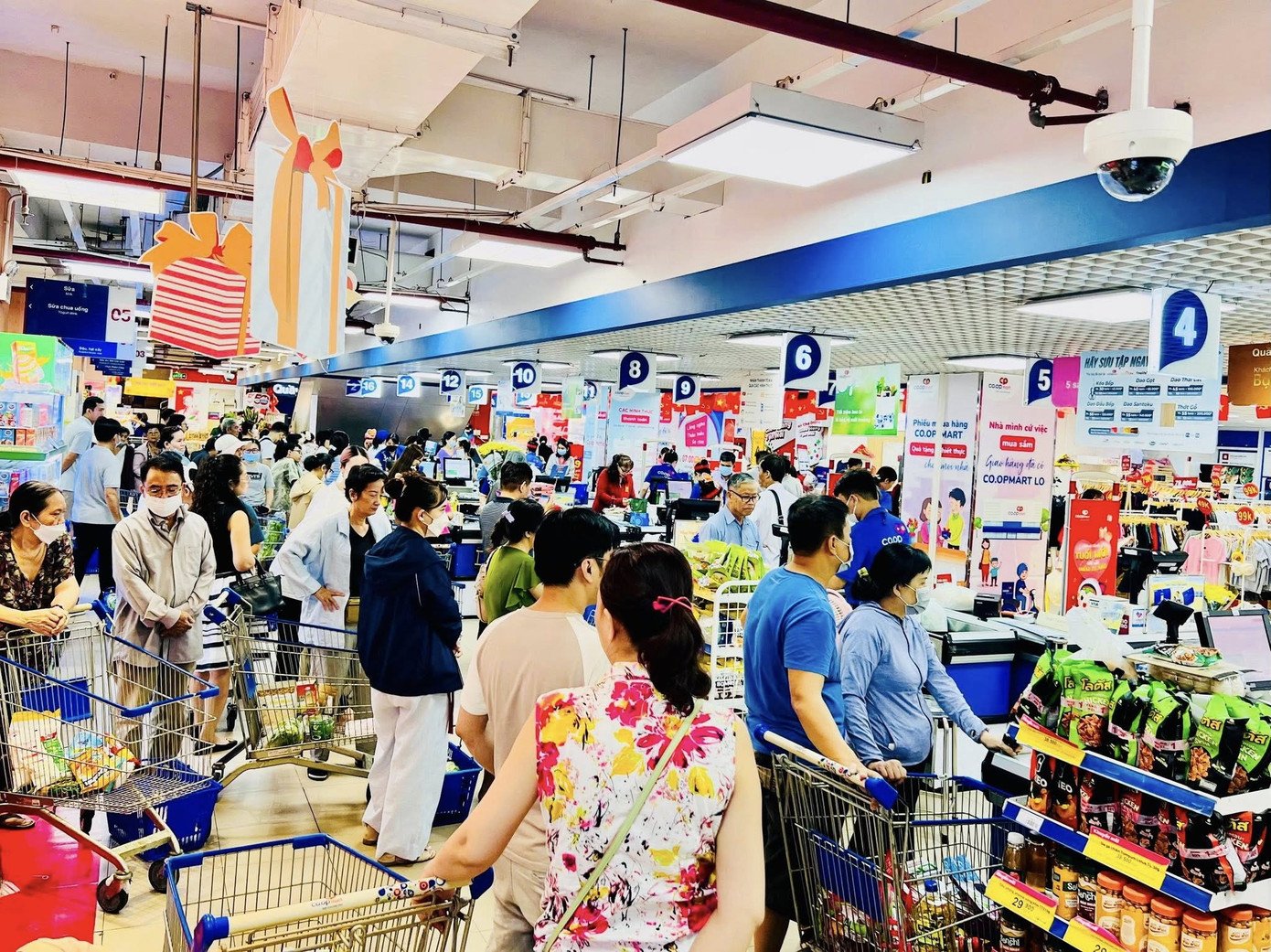 Kiều hối là nguồn lực quan trọng để phát triển kinh tế - xã hội. Kiều hối là nguồn lực quan trọng để phát triển kinh tế - xã hội.