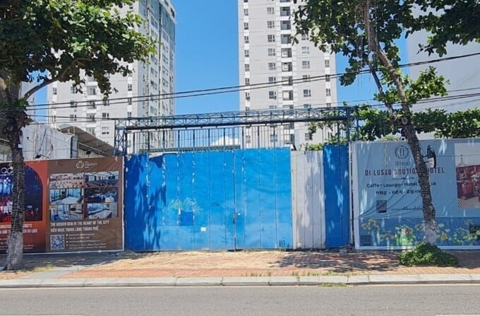 Lô đất 16 Bạch Đặng, Tp Đà Nẵng giá khởi điểm là 310,9 tỷ đồng và giá trúng đấu giá là 359,6 tỷ đồng. Lô đất 16 Bạch Đặng, Tp Đà Nẵng giá khởi điểm là 310,9 tỷ đồng và giá trúng đấu giá là 359,6 tỷ đồng.