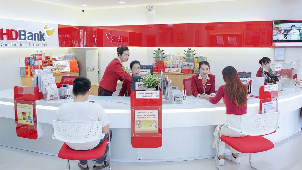 HDBank dự kiến phát hành 350 triệu cổ phiếu, vốn điều lệ tăng gần 3.500 tỷ đồng - Ảnh 1 HDBank dự kiến phát hành 350 triệu cổ phiếu, vốn điều lệ tăng gần 3.500 tỷ đồng - Ảnh 1