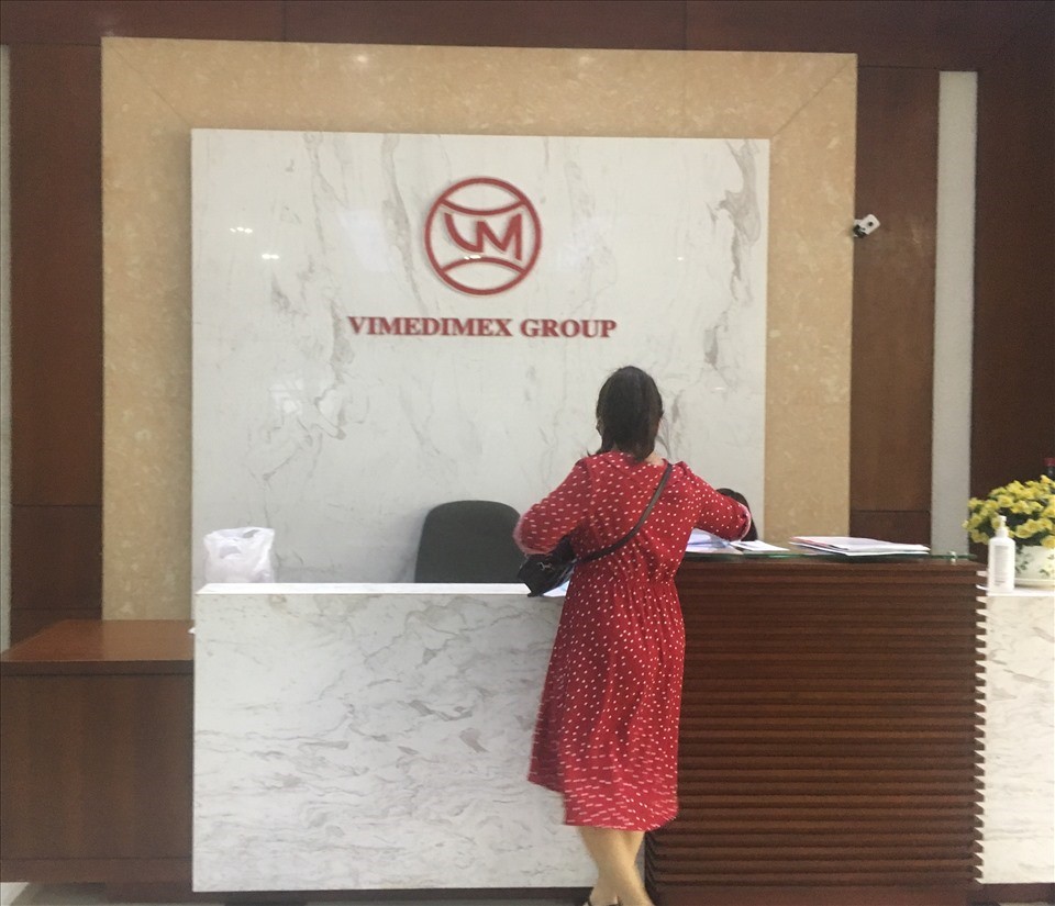 HoSE nhắc nhở Vimedimex chậm công bố BCTC bán niên soát xét 2025 - Ảnh 1 HoSE nhắc nhở Vimedimex chậm công bố BCTC bán niên soát xét 2025 - Ảnh 1