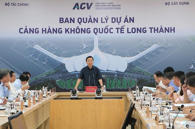 Phó Thủ tướng Trần Hồng Hà phát biểu tại buổi làm việc. Phó Thủ tướng Trần Hồng Hà phát biểu tại buổi làm việc.