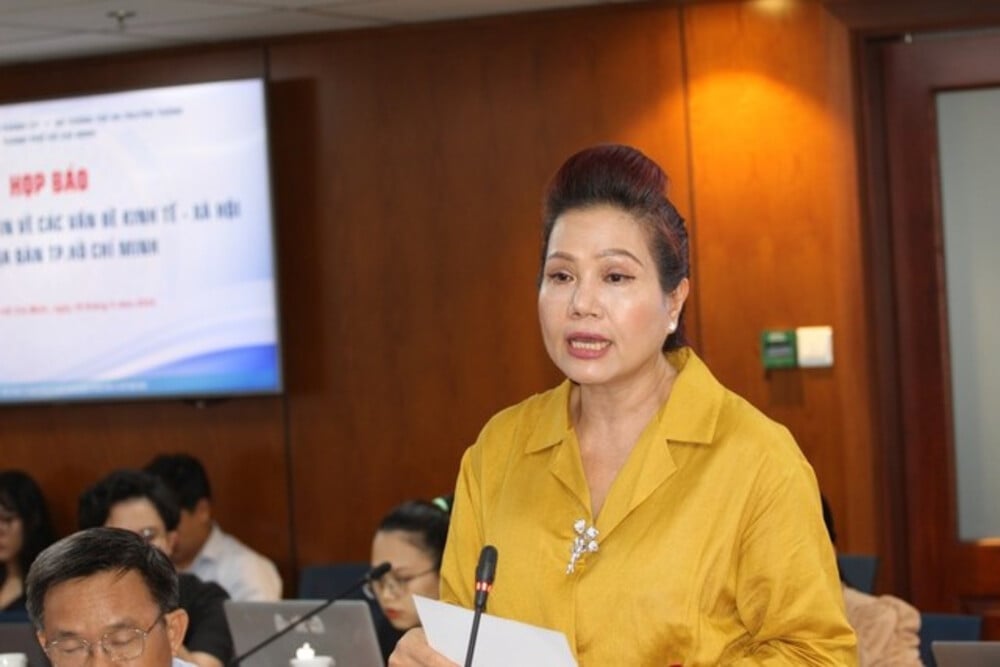 Cựu Tổng giám đốc SJC Lê Thúy Hằng. Cựu Tổng giám đốc SJC Lê Thúy Hằng.