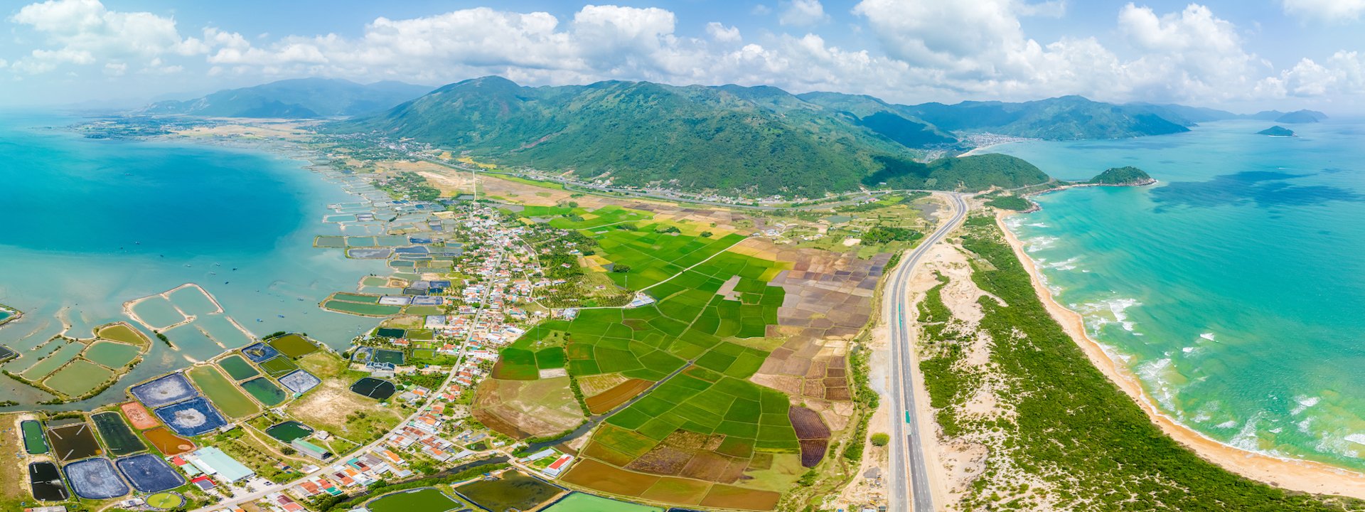 Khám phá vùng đất đầu tư 2 khu đô thị hơn 2,5 tỷ USD ở Vịnh Vân Phong - Ảnh 15 Khám phá vùng đất đầu tư 2 khu đô thị hơn 2,5 tỷ USD ở Vịnh Vân Phong - Ảnh 15