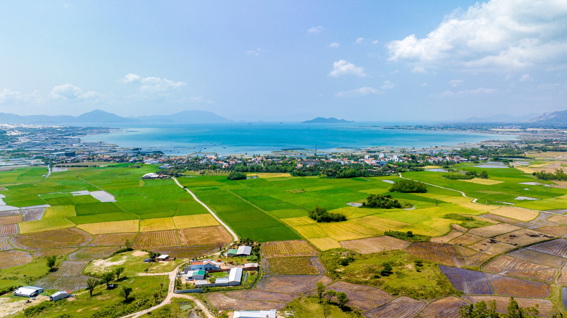 Khám phá vùng đất đầu tư 2 khu đô thị hơn 2,5 tỷ USD ở Vịnh Vân Phong - Ảnh 19 Khám phá vùng đất đầu tư 2 khu đô thị hơn 2,5 tỷ USD ở Vịnh Vân Phong - Ảnh 19
