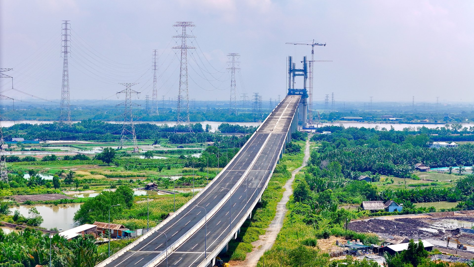 Cận cảnh đại đô thị lấn biển Vinhomes Cần Giờ đang rầm rộ thi công - Ảnh 1 Cận cảnh đại đô thị lấn biển Vinhomes Cần Giờ đang rầm rộ thi công - Ảnh 1
