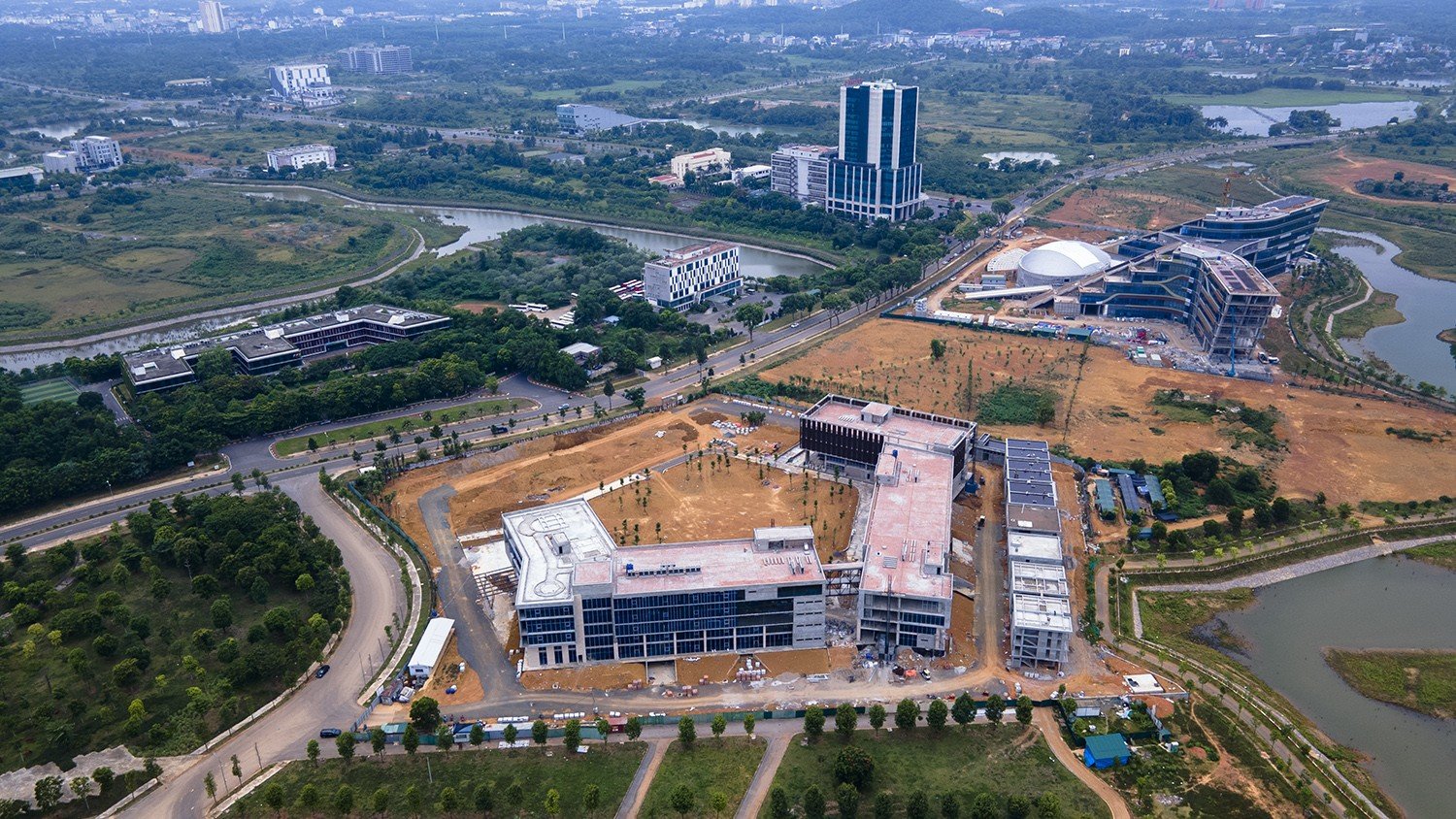 Cụ thể, tại khoản 4, điều 71 Luật Khoa học, công nghệ và đổi mới sáng tạo 2025 đã bổ sung thêm trường hợp được miễn, giảm tiền sử dụng đất, tiền thuê đất. Cụ thể, tại khoản 4, điều 71 Luật Khoa học, công nghệ và đổi mới sáng tạo 2025 đã bổ sung thêm trường hợp được miễn, giảm tiền sử dụng đất, tiền thuê đất.