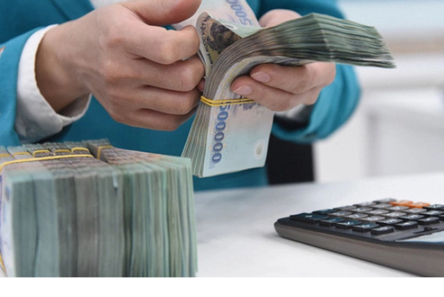 Ngân hàng Nhà nước Việt Nam cũng đã điều chỉnh một loạt biểu lãi suất điều hành.
