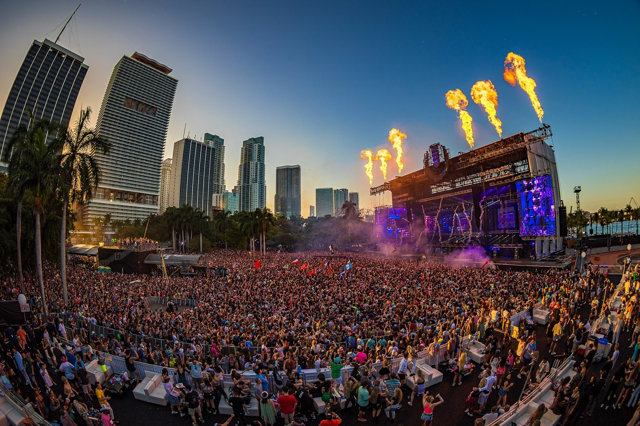 Lễ hội Ultra Music Festival tại Miami. Ảnh Billboard &nbsp;