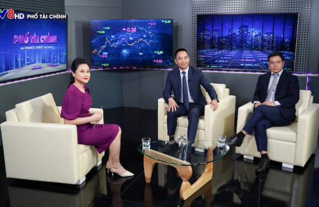 Ông Đỗ Ngọc Quỳnh và ông Nguyễn Quang Thuân ở Talkshow Phố Tài chính