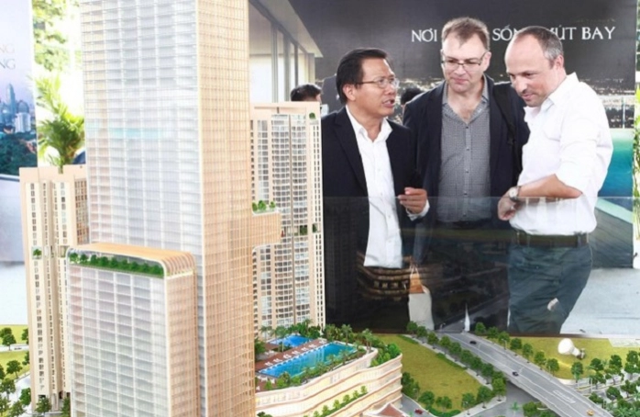 Nhà đầu tư nước ngoài tìm kiếm cơ hội đầu tư vào bất động sản Việt Nam. Ảnh minh họa
