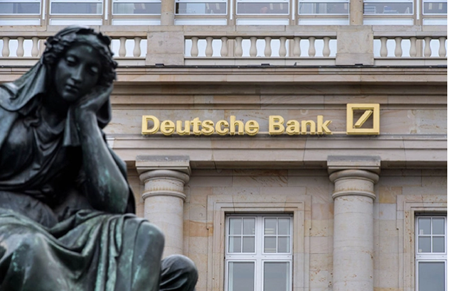 Deutsche Bank bất ngờ bị kéo vào vòng xoáy sut giảm cổ phiếu dù thanh khoản ổn định.