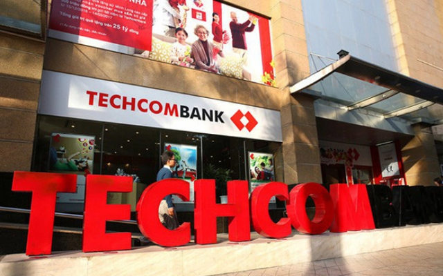 Techcombank tiếp tục không chia cổ tức, dự kiến tăng trưởng lợi nhuận âm trong năm 2023