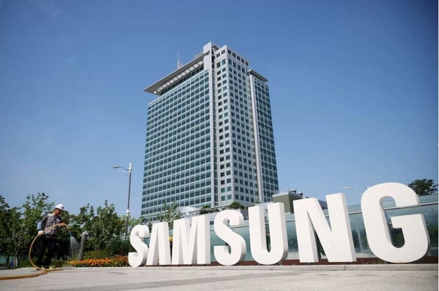 Samsung Electronics ước tính lợi nhuận tăng gấp 10 lần nhờ giá chip nhớ tăng cao.