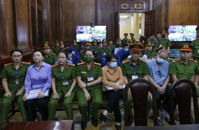 Trương Mỹ Lan và đồng phạm tại tòa TP. HCM (ảnh BTC)
