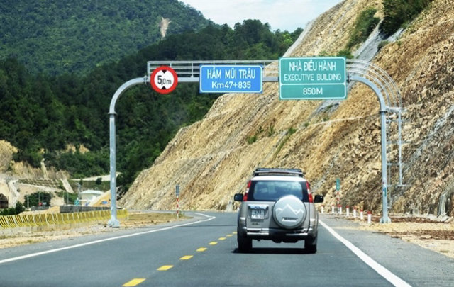 Cao tốc La Sơn - Túy Loan khởi công vào tháng 12/2013.