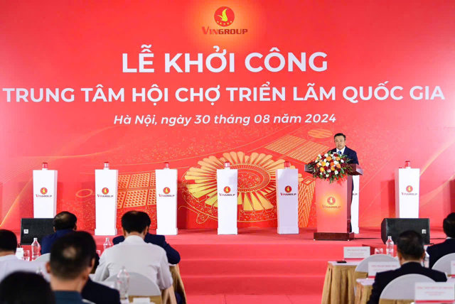 &Ocirc;ng Trần Sỹ Thanh - Ủy vi&ecirc;n Trung ương Đảng, Ph&oacute; B&iacute; thư Th&agrave;nh ủy, Chủ tịch UBND th&agrave;nh phố H&agrave; Nội ph&aacute;t biểu tại Lễ Khởi c&ocirc;ng Trung t&acirc;m Hội chợ Triển l&atilde;m Quốc gia - c&ocirc;ng tr&igrave;nh trọng điểm tại th&agrave;nh phố H&agrave; Nội &nbsp;