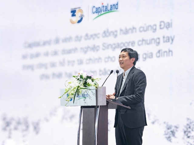 &Ocirc;ng Ronald Tay, Tổng Gi&aacute;m đốc của CapitaLand Development (Việt Nam), ph&aacute;t biểu tại tiệc tri &acirc;n