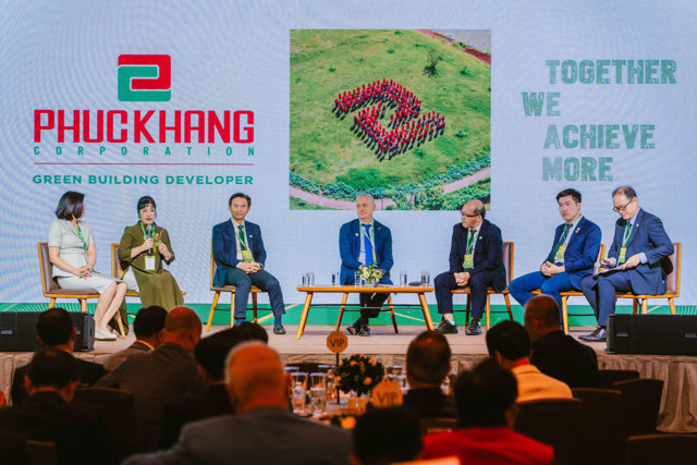 CEO Lưu Thị Thanh Mẫu chia sẻ tại tọa đ&agrave;m &ldquo;Chuyển đổi Xanh giữa Biến động to&agrave;n cầu&rdquo;