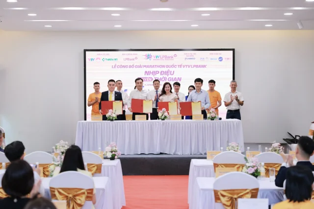 Lễ k&yacute; bản ghi nhớ giữa Đ&agrave;i truyền h&igrave;nh Việt Nam, Sở Văn h&oacute;a thể thao v&agrave; du lịch Vĩnh Ph&uacute;c, LPBank v&agrave; Th&agrave;nh An Media về c&ocirc;ng t&aacute;c tổ chức giải