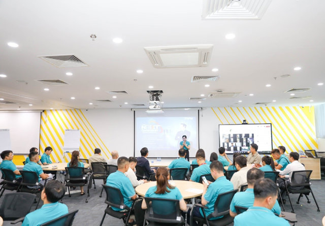Đ&agrave;o tạo kỹ năng n&acirc;ng cao trải nghiệm kh&aacute;ch h&agrave;ng cho CBNV TNPM &nbsp;