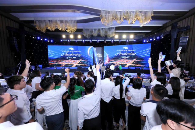 Lumira Ville được giới thiệu trong kh&ocirc;ng kh&iacute; b&ugrave;ng nổ của sự kiện, với sự tham dự của c&aacute;c đại l&yacute; chiến lược c&ugrave;ng nh&acirc;n vi&ecirc;n kinh doanh to&agrave;n miền Bắc. &nbsp;