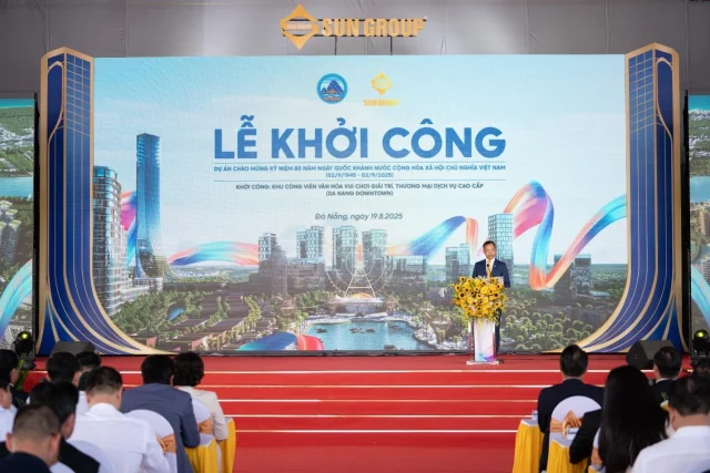 &Ocirc;ng Nguyễn Văn B&igrave;nh-Chủ tịch Sun Group v&ugrave;ng Miền Trung ph&aacute;t biểu tại Lễ khởi c&ocirc;ng Da Nang Downtown &nbsp;