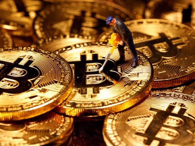 Bitcoin lần đầu tiên vượt ngưỡng 30.000 đô la - Ảnh 1