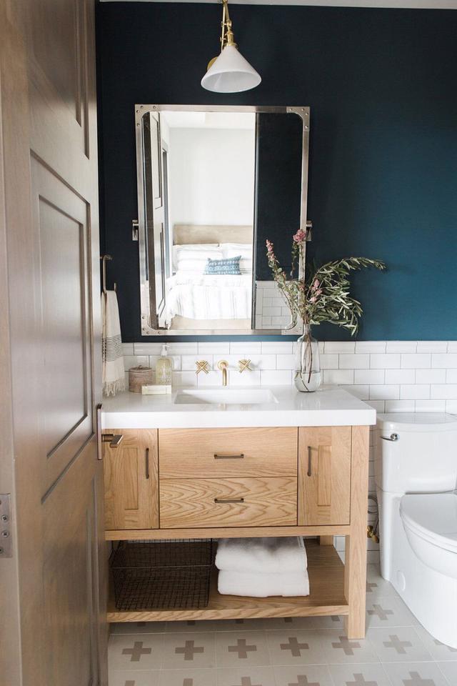 Tạo nguồn cảm hứng mới cho phòng tắm với thiết kế màu xanh - Ảnh 3