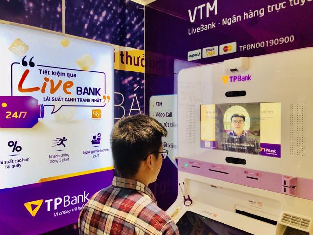 Tổng số LiveBank của TPBank tr&ecirc;n to&agrave;n quốc đến nay l&ecirc;n đến con số hơn 300 điểm, được coi như l&agrave; &ldquo;những c&aacute;nh tay nối d&agrave;i&rdquo; hữu hiệu gi&uacute;p mở rộng mạng lưới hoạt động của ng&acirc;n h&agrave;ng. &nbsp;