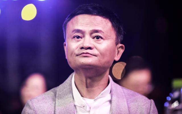 Vận đen liên tiếp tìm đến Alibaba: Cổ phiếu lao dốc mạnh chưa từng thấy, 200 tỷ USD vốn hóa bị 'thổi bay' - Ảnh 1