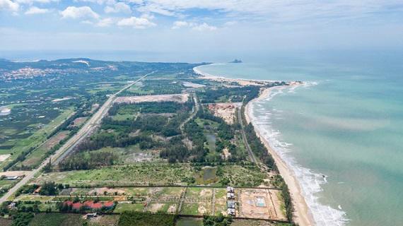 Rà soát, xử lý 32 dự án du lịch nghỉ dưỡng chậm tiến độ tại Bình Thuận - Ảnh 1