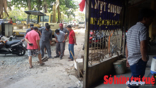 BQT chung cư Miếu Nổi l&agrave;m đường kh&ocirc;ng ph&eacute;p bị xử phạt.&nbsp; &nbsp;