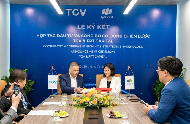 Đại diện TGV v&agrave; FPT Capital k&yacute; kết thỏa thuận hợp t&aacute;c chiến lược